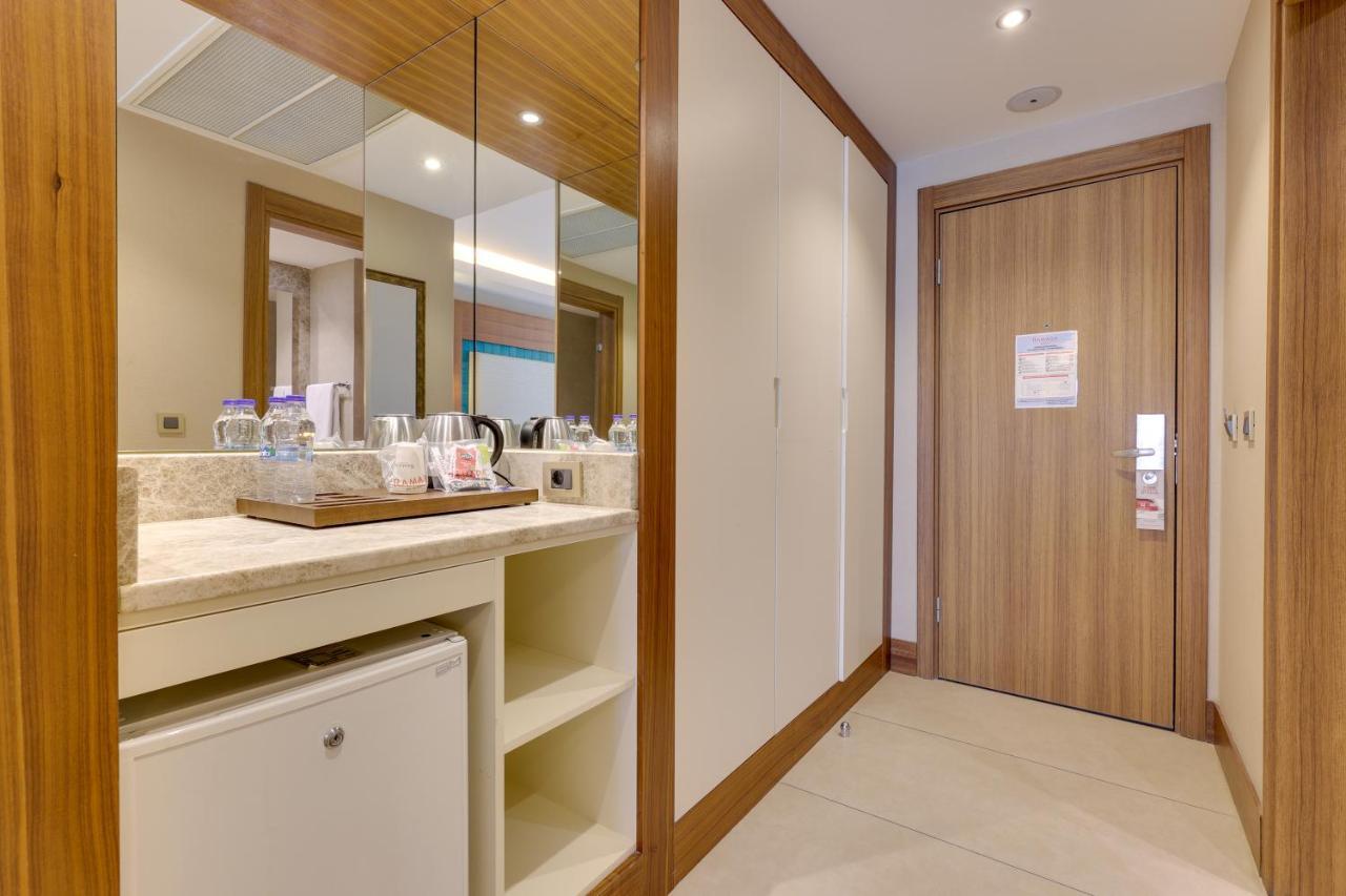 Ramada Hotel & Suites By Wyndham Kusadasi Kusadasi