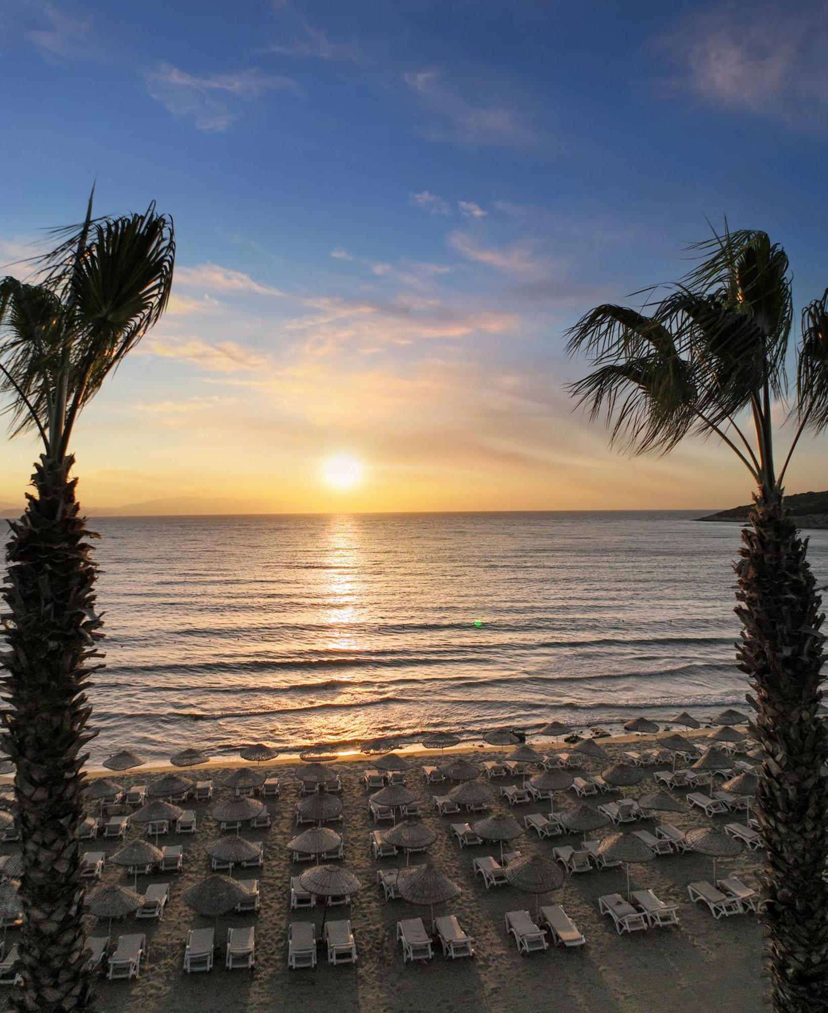 Ramada & By Wyndham Hotel Kusadası