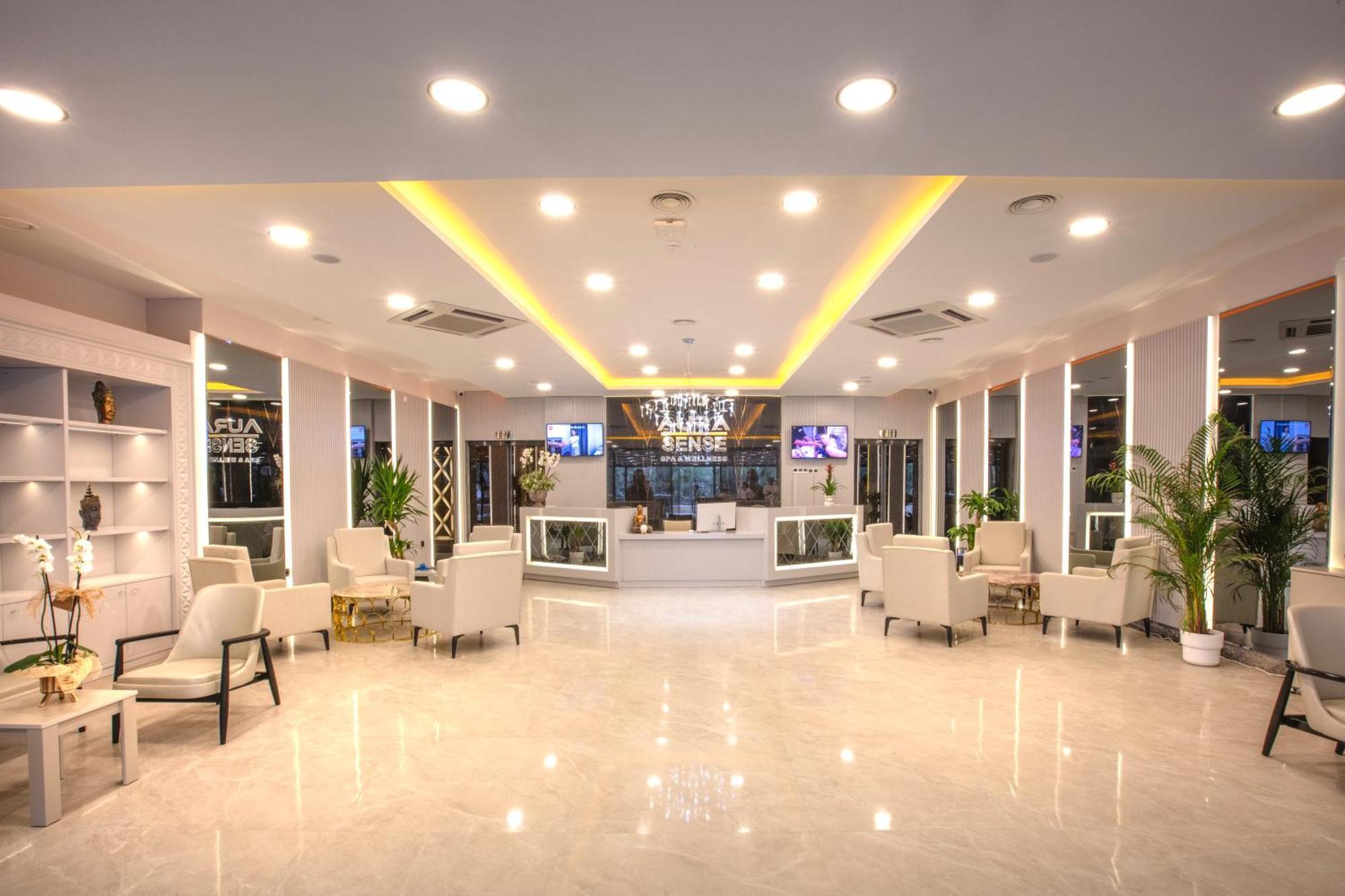 Hotel Ramada & By Wyndham Kusadası